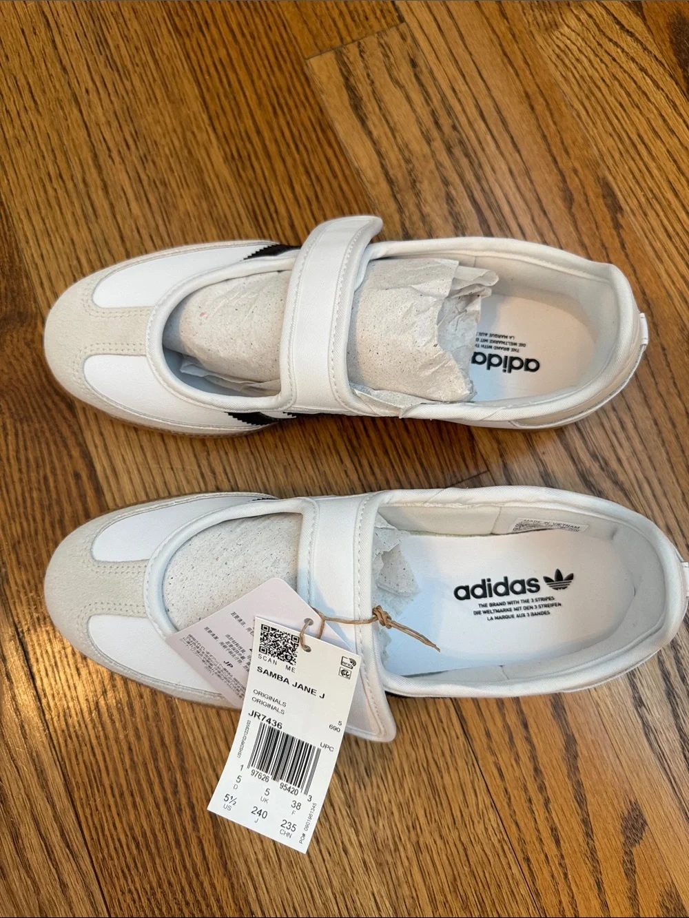 BRAND NEW UNWORN Adidas Women’s Samba Jane 3 White Black Velcro Sneakers